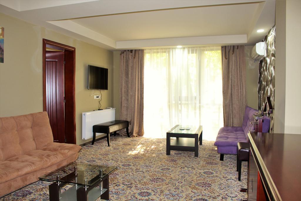 Borjomi Palace Health & Spa Center Esterno foto
